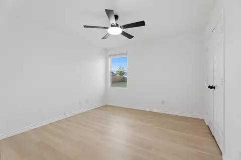 Bedroom - 3473 Post Oak Dr, Rockwall, TX 75032 photo 6 of 8