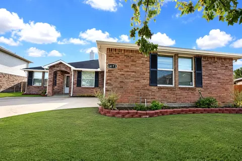Exterior - 3473 Post Oak Dr, Rockwall, TX 75032 photo 5 of 7