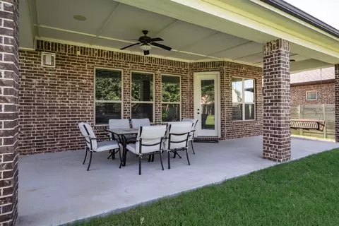 Exterior - 1305 5th St, Argyle, TX 76226 photo 5 of 7