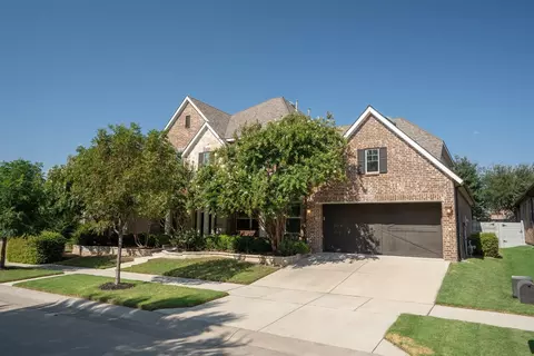 Exterior - 1305 5th St, Argyle, TX 76226 photo 4 of 7