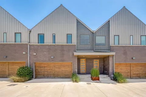 9118 Prado Ln, Dallas, TX 75220