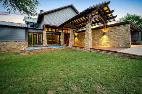 3863 Anderson Ln, Crawford, TX 76638