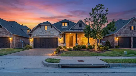 5610 Hummingbird Ln, Fairview, TX 75069