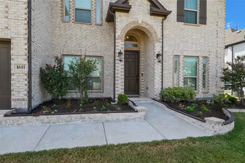 Exterior - 1611 Mcmaster Ln, Prosper, TX 75078 photo 3 of 4