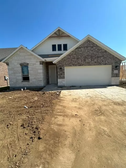 3412 Helena St, Gainesville, TX 76240