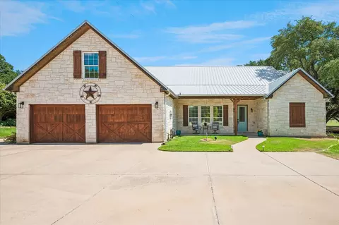 5009 Pequeno Ct, Granbury, TX 76049