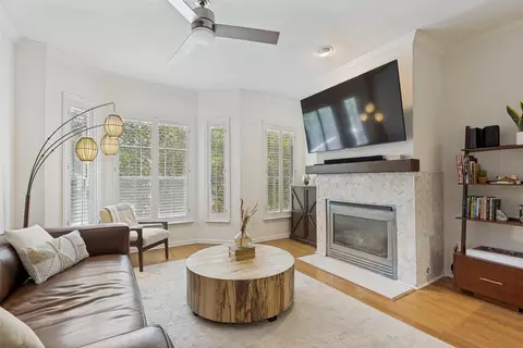 2902 State St #22, Dallas, TX 75204