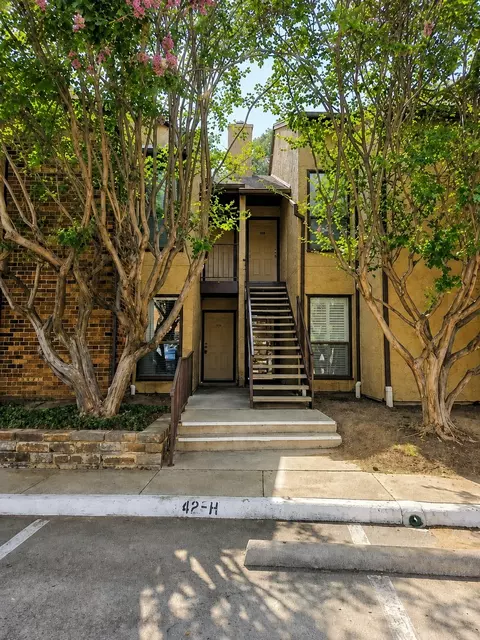 2106 Rainbow Dr #4212, Arlington, TX 76011