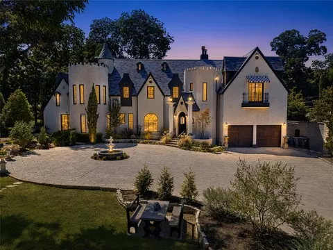 6941 Gaston Ave, Dallas, TX 75214