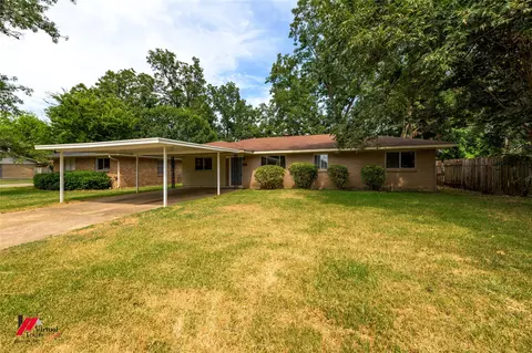 3243 Caroline Dr, Bossier City, LA 71112