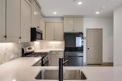 Kitchen - 528 4th St, Argyle, TX 76226 photo 4 of 4