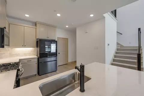 Kitchen - 528 4th St, Argyle, TX 76226 photo 3 of 4
