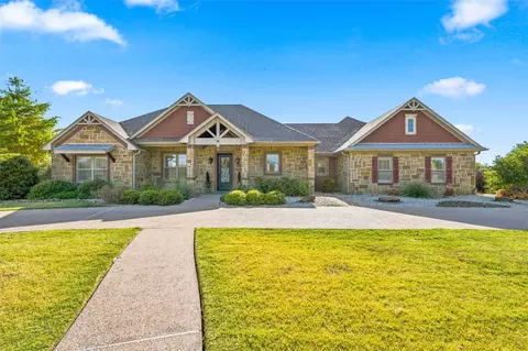 Exterior - 100 Deer Creek Dr, Waco, TX 76708 photo 2 of 5