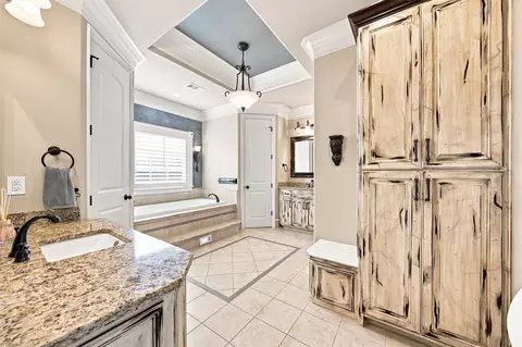 Bath - 100 Deer Creek Dr, Waco, TX 76708 photo 1 of 6