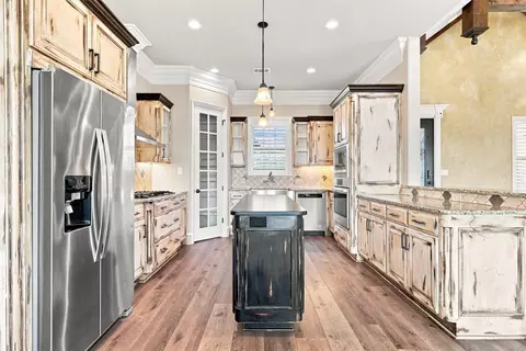 Kitchen - 100 Deer Creek Dr, Waco, TX 76708 photo 1 of 4