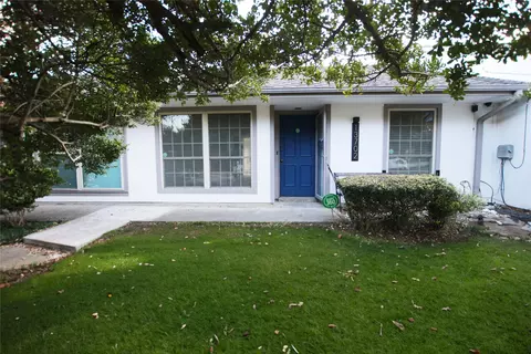 13702 Flagstone Ln, Dallas, TX 75240