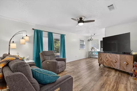 441 Nathan St, Burleson, TX 76028
