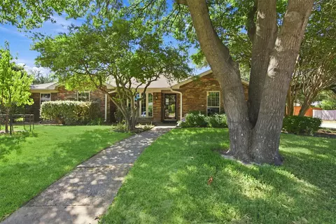 2210 Bengal Ln, Plano, TX 75023