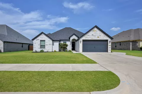 172 Crenshaw Ct, Stephenville, TX 76401