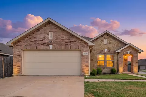 2924 Grand Gulf Rd, Fort Worth, TX 76123