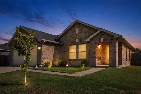 2924 Grand Gulf Rd, Fort Worth, TX 76123