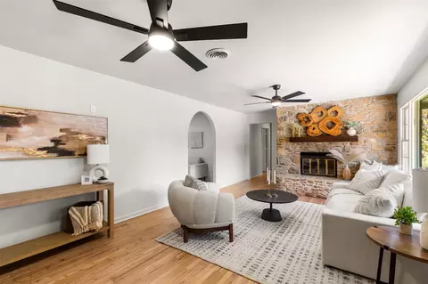 Living - 4601 Robinwood Dr, Waco, TX 76708 photo 1 of 5