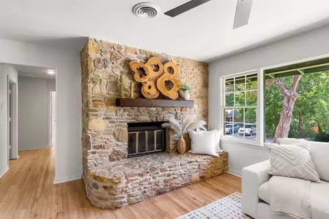 Living - 4601 Robinwood Dr, Waco, TX 76708 photo 5 of 5