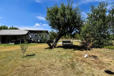 420 Maddox, Eden, TX 76837