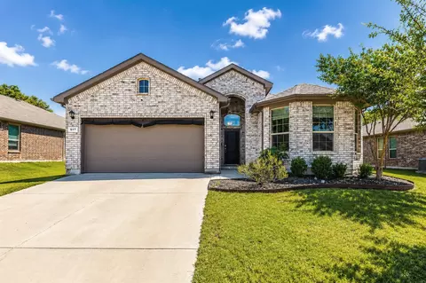517 Redding Dr, Saginaw, TX 76131