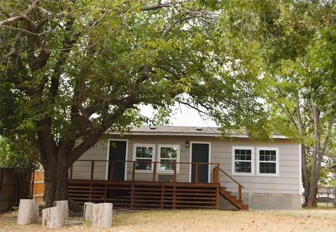 120 Marina View Ct, Weatherford, TX 76087