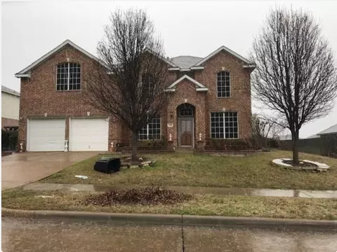 720 Candle Meadow Blvd, Desoto, TX 75115