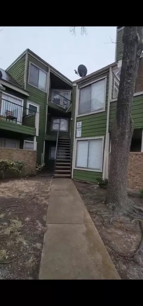 9803 Walnut St #206, Dallas, TX 75243