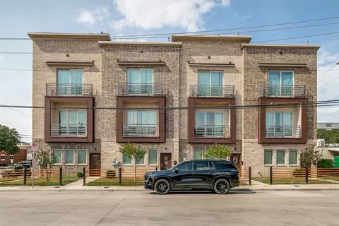324 Feliks Gwozdz Pl, Fort Worth, TX 76104