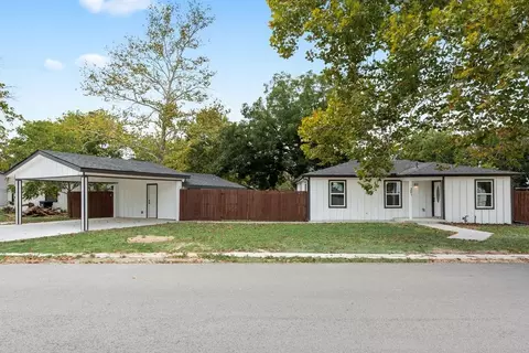 307 N 4th St, Crandall, TX 75114