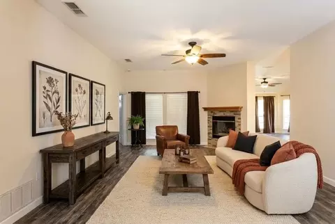 3904 Santa Cruz St, Granbury, TX 76049