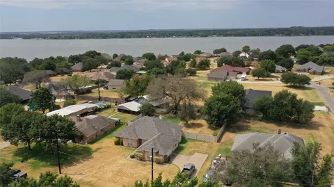 3904 Santa Cruz St, Granbury, TX 76049