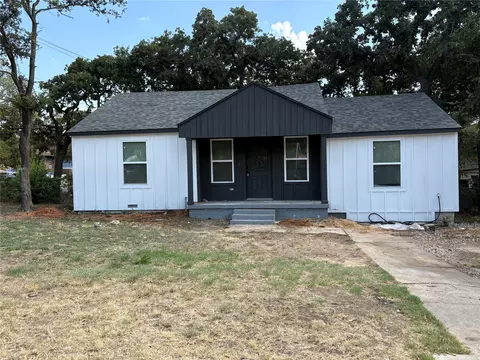 5536 Greenlee St, Fort Worth, TX 76112
