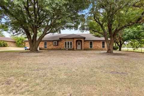 844 Fm 2194, Farmersville, TX 75442