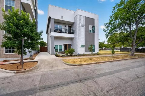 416 W 10th St, Dallas, TX 75208