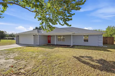 Exterior - 566 Mccraw Ln, Denison, TX 75021 photo 2 of 7