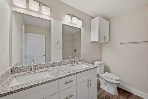 Bath - 566 Mccraw Ln, Denison, TX 75021 photo 1 of 3