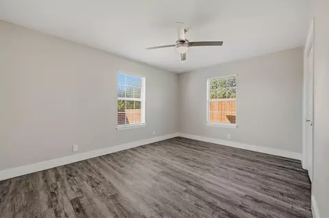 Bedroom - 566 Mccraw Ln, Denison, TX 75021 photo 2 of 4