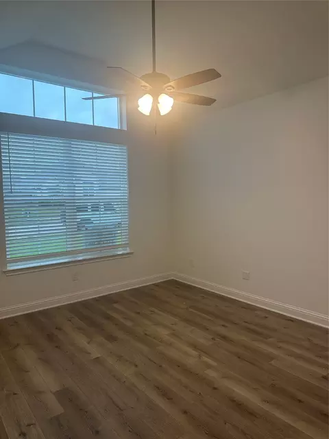 Living - 395 Frederick Dr, Robinson, TX 76706 photo 3 of 3
