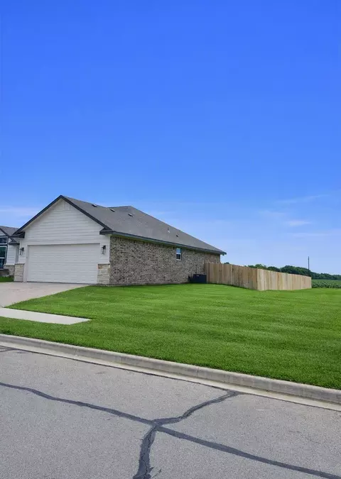 Exterior - 395 Frederick Dr, Robinson, TX 76706 photo 2 of 3