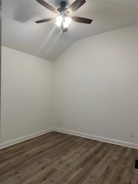 Bedroom - 395 Frederick Dr, Robinson, TX 76706 photo 2 of 3