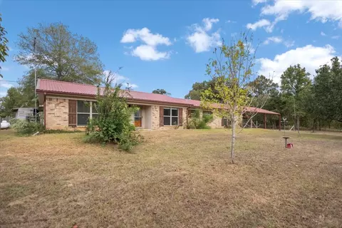 5015 726, Gilmer, TX 75645