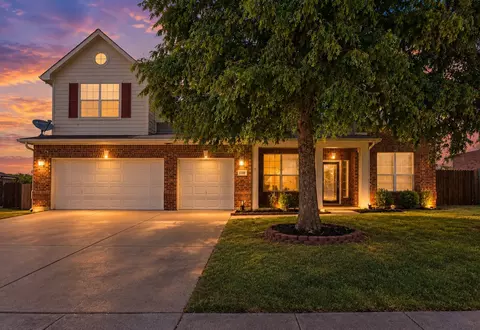 2109 Songbird Dr, Forney, TX 75126