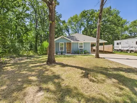 14089 E Travis Ln, Log Cabin, TX 75148