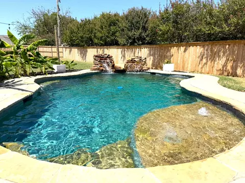 1621 Winter Park Ln, Lewisville, TX 75077