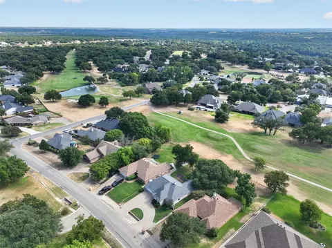 8730 Bellechase Rd, Granbury, TX 76049